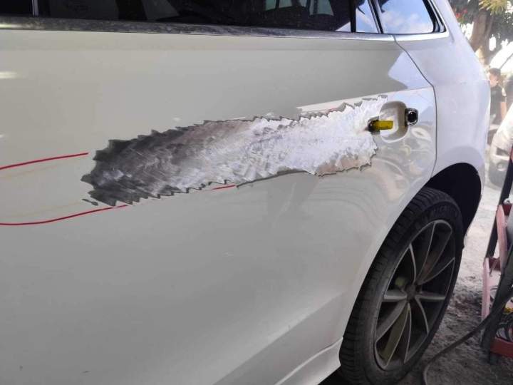 Mise à nu de la carrosserie La Réunion